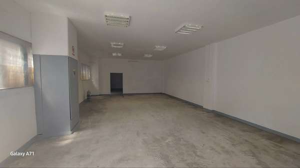 Prenájom murovanej haly – dielne - skladu 141 m2, Jazerná ul., Košice JUH.