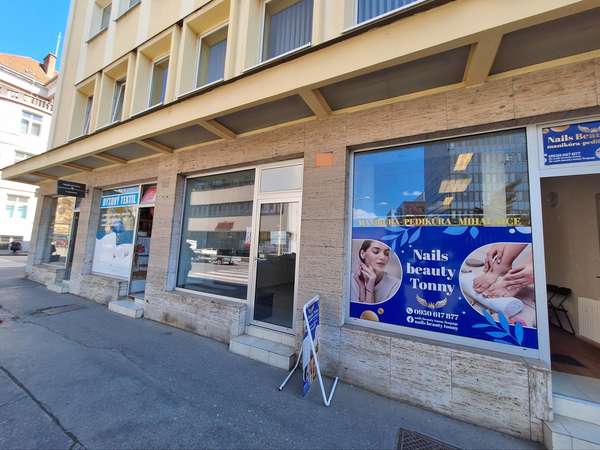 Prenájom obchodné priestoru 20 m2,výklad, centrum KE.