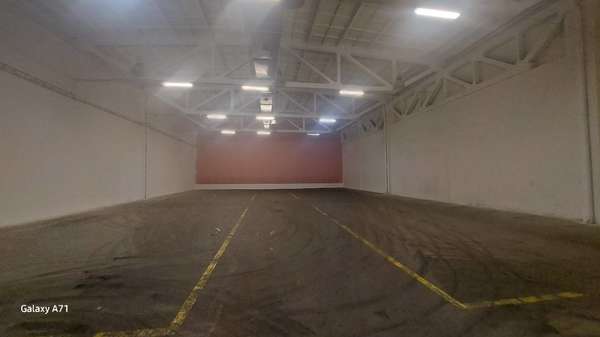 Prenájom haly, 630 m2, Jazerná ul., Košice JUH.