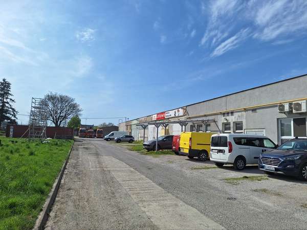Prenájom murovaného skladu, 75 m2, Južná trieda.