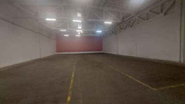 Prenájom haly, 630 m2, Jazerná ul., Košice JUH.